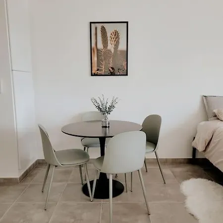 Calme Et Luxe A 5' Gare Et 18' Paris Centre & Cdg Appartement